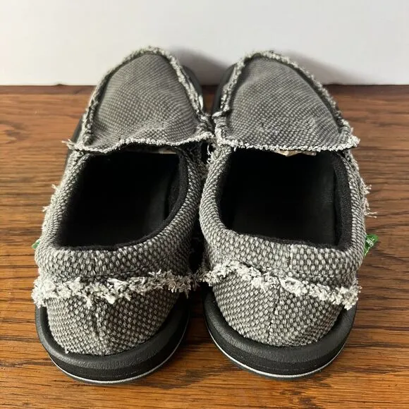 Sanuk Chiba Slip-on Loafers Men's 8 Shoes SMF1047 Black Grey Beach Surfer