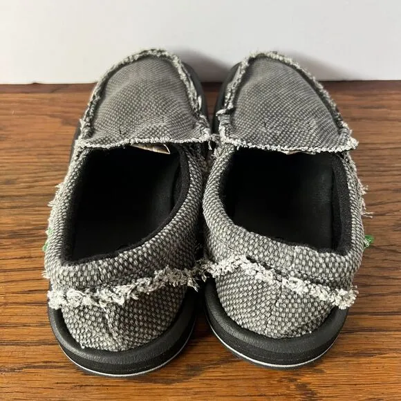 Sanuk Chiba Slip-on Loafers Men's 8 Shoes SMF1047 Black Grey Beach Surfer