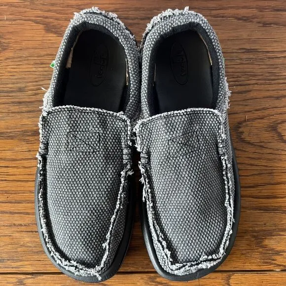 Sanuk Chiba Slip-on Loafers Men's 8 Shoes SMF1047 Black Grey Beach Surfer