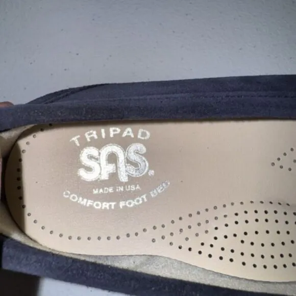 SAS Lara Navy Suede Loafers 7.5 - New In Box
