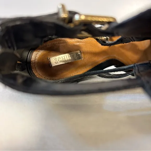 Schutz Celena Chunky Heel Buckle Black Leather Sandals Size 8.5