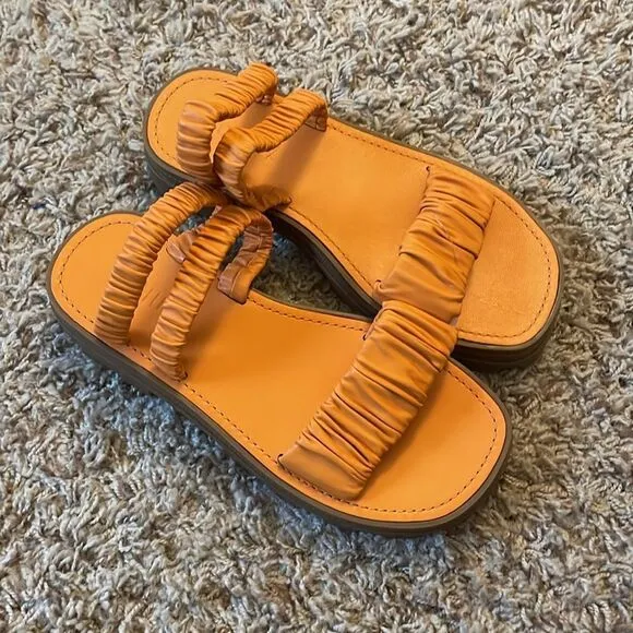 Schutz Leather Sporty Slide Sandals - Lirah size 8 NWOT