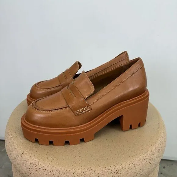 Schutz Women’s 90s Viola Tractor Leather Chunky Lug Sole Flat in Tan Rust Honey
