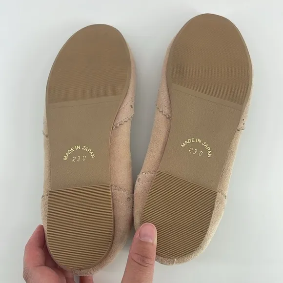 September Moon Suede Ballet Flats in Cream 230/US Girls 4.5 A13