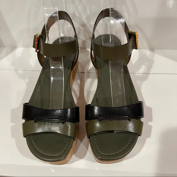 Sergio Rossi Women’s Platform Sandals  Size 8 38 Made in Italy Green Leather EUC