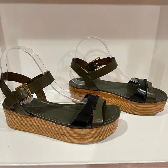 Sergio Rossi Women’s Platform Sandals  Size 8 38 Made in Italy Green Leather EUC