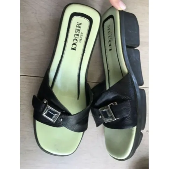 Sesto Meucci sandals slides slip ons Made in Italy 7.5 M 7 black green Leather