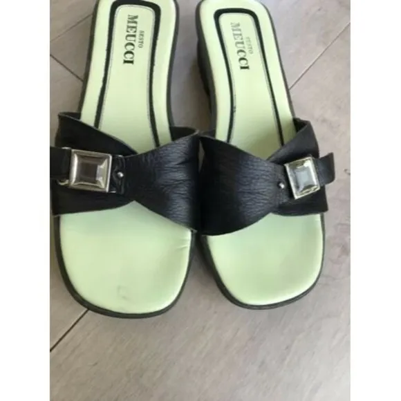 Sesto Meucci sandals slides slip ons Made in Italy 7.5 M 7 black green Leather