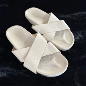 SEYCHELLES 10 Lighthearted Pebbled Leather Crisscross Slides Sandals Off White