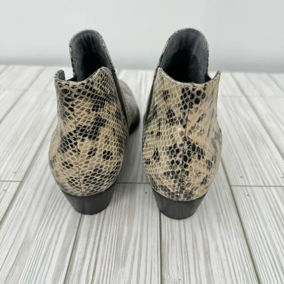 Seychelles ankle boots Chelsea snakeskin print low heel size 6