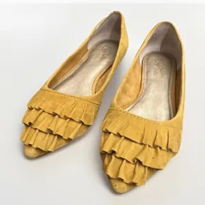 Seychelles Downstage Ruffled Flats Mustard Yellow Suede Women's 6.5