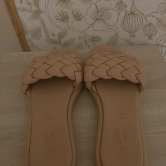 Seychelles Slides