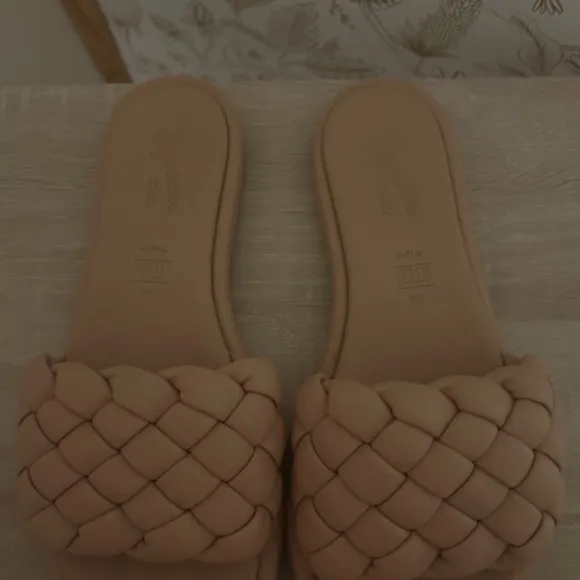 Seychelles Slides