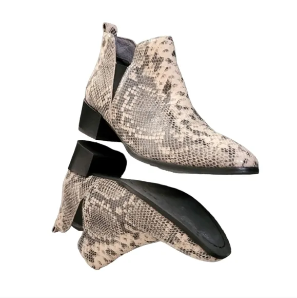 Seychelles Waiting For You Snake Leather Chelsea Boots 10 Ankle Booties Anthro