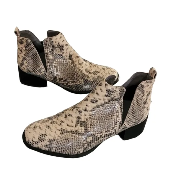 Seychelles Waiting For You Snake Leather Chelsea Boots 10 Ankle Booties Anthro