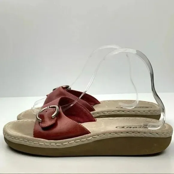Sideout Canary sandals 9 red leather buckle flatform slides vintage 90s y2k