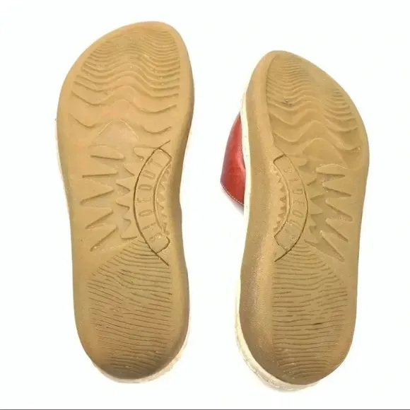 Sideout Canary sandals 9 red leather buckle flatform slides vintage 90s y2k