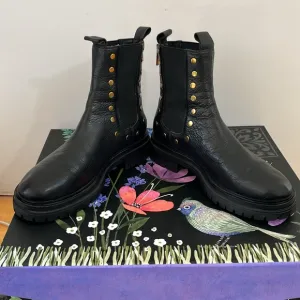 Silent D Combat boots