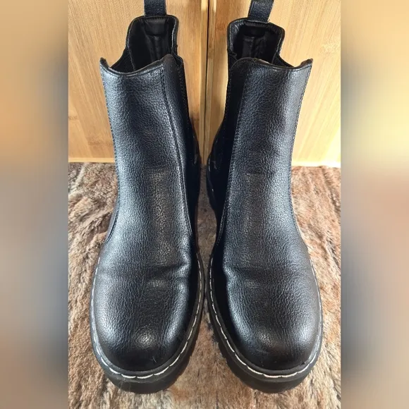 Sincerely Jules Black Leather Hippie Chunky Chelsea Boots Platform sz 8.5