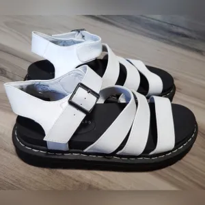 SINCERELY JULES Daring Chunky Lug Sole Vegan Flatforms Sandals Size 7