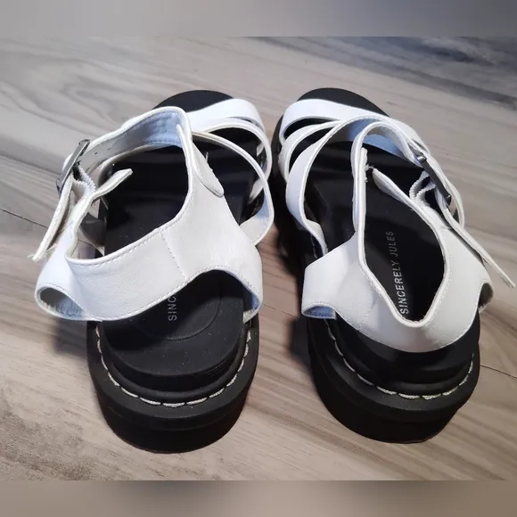SINCERELY JULES Daring Chunky Lug Sole Vegan Flatforms Sandals Size 7