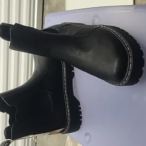 SINCERELY JULES Hippie 2 Black Chelsea Boots