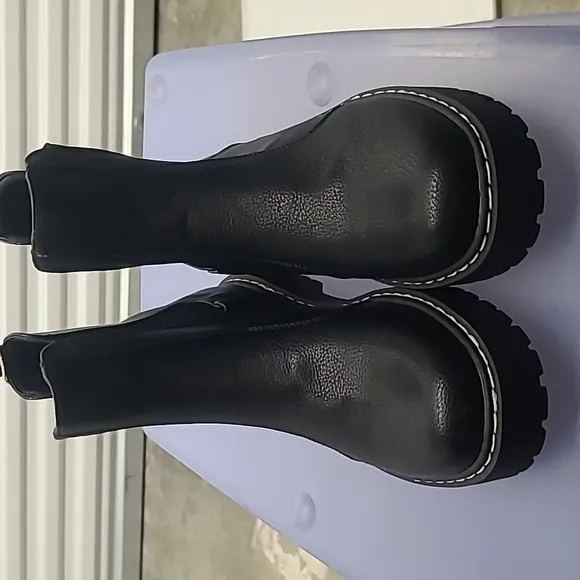 SINCERELY JULES Hippie 2 Black Chelsea Boots