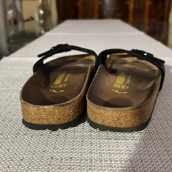 Single buckle Birkenstock Madrid Sandals size 38 / 8.5  black leather