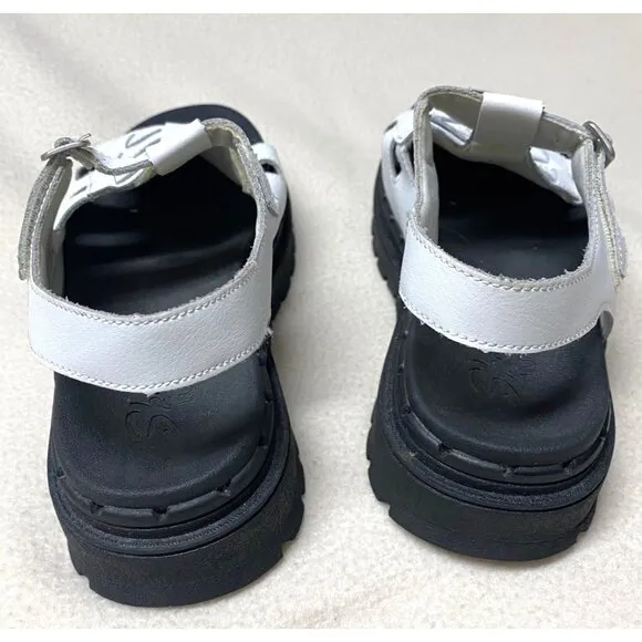 Size 5 EUR 35 chunky Skechers Jammers Throwback‎ White Leather Fisherman Sandals