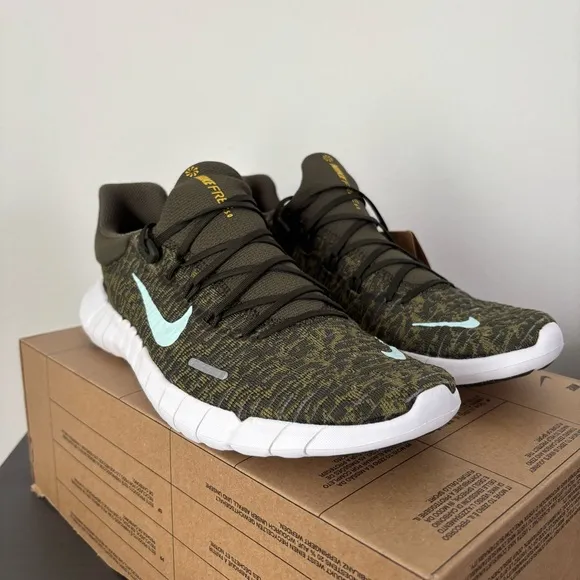Size 8.5 - Nike Men’s Free Run 5.0 Next Nature Cargo Khaki New
