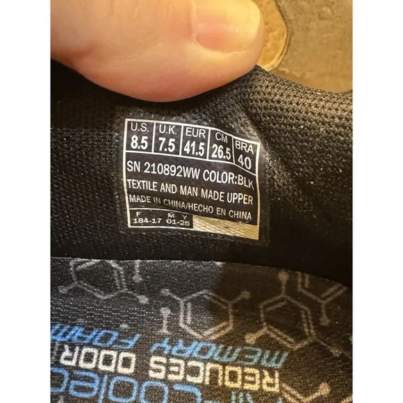 Skechers Men's Slade-Breyer 210892 Knitted Mesh Bungee Lace Size 8.5 Black