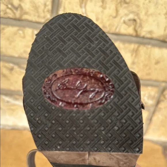 Slapy Leather Ruffle Brown Leather Women's Sandals Size 5