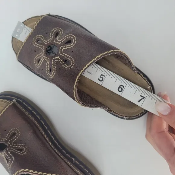 Smart fit kids vintage chunky brown slides sandals slip on size 11
