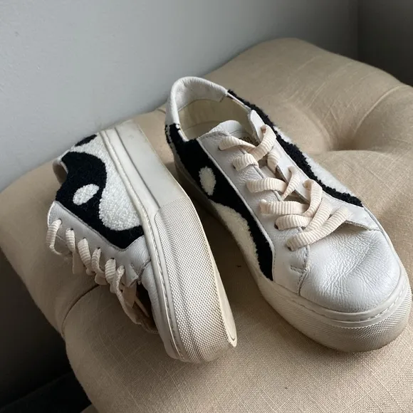 Soludos Yin Yang Platform Sneakers