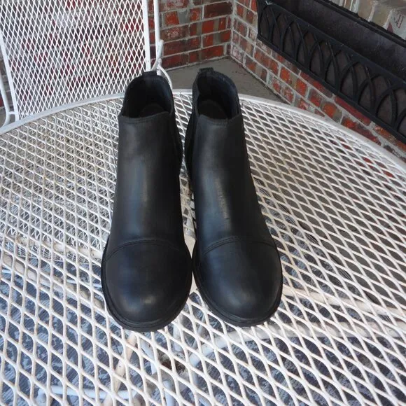 SOREL &quot;Evie II&quot; Women's Chelsea Black Wedge Boots Size 8.5
