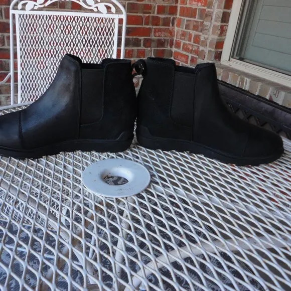 SOREL &quot;Evie II&quot; Women's Chelsea Black Wedge Boots Size 8.5