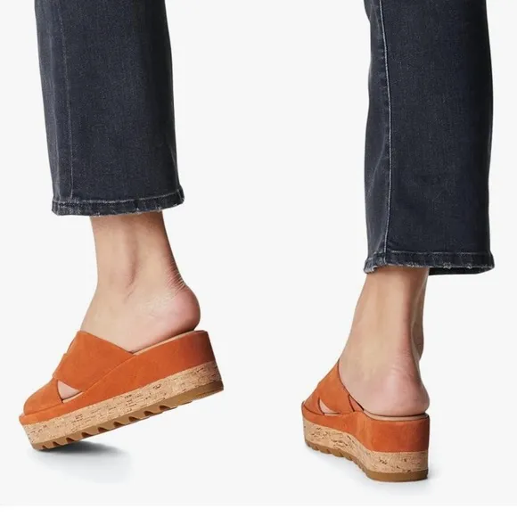 Sorel Cameron Flatform Women's Desert Sun suede Orange Sandals size 8