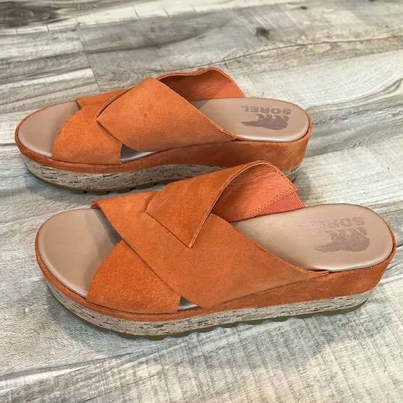 Sorel Cameron Flatform Women's Desert Sun suede Orange Sandals size 8