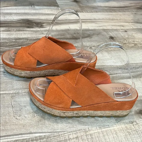 Sorel Cameron Flatform Women's Desert Sun suede Orange Sandals size 8