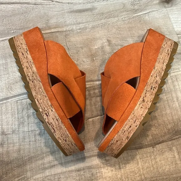 Sorel Cameron Flatform Women's Desert Sun suede Orange Sandals size 8