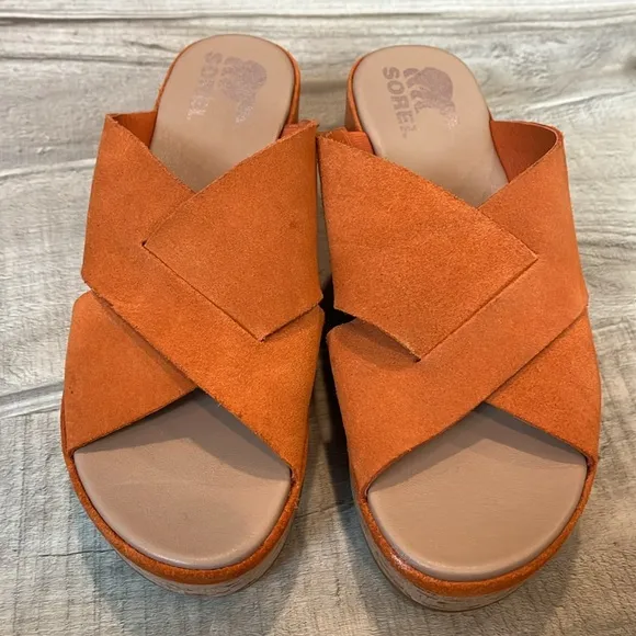 Sorel Cameron Flatform Women's Desert Sun suede Orange Sandals size 8
