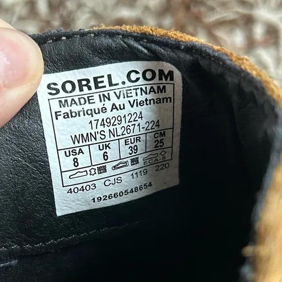Sorel Emelie Chelsea Boots Size 8 Tan