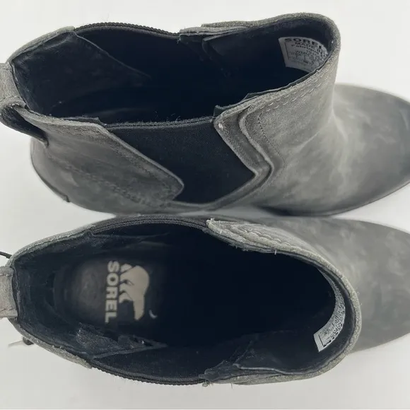 Sorel Gray Distressed Joan Of Arctic Wedge III Chelsea Boots Size 7