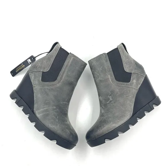 Sorel Gray Distressed Joan Of Arctic Wedge III Chelsea Boots Size 7