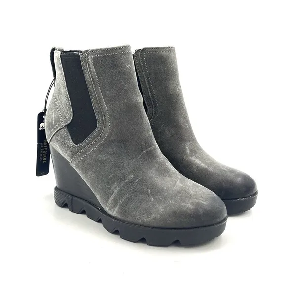 Sorel Gray Distressed Joan Of Arctic Wedge III Chelsea Boots Size 7