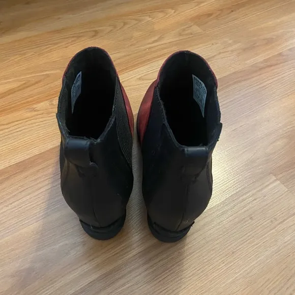 Sorel Joan Of Arctic Wedge II Chelsea Boots