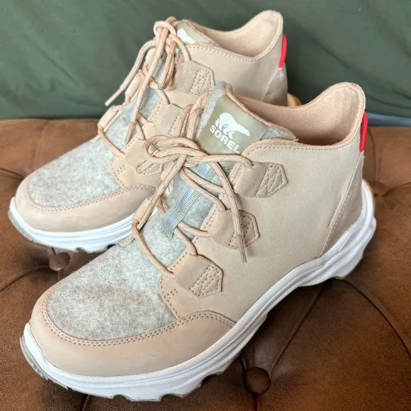 Sorel Kinetic Breakthru Caribou Sneaker Boot in Nova Sand, 9.5