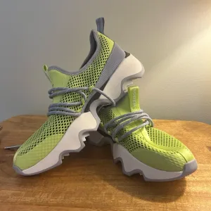 Sorel Kinetic Impact Lace Sneaker Women’s Neon Green