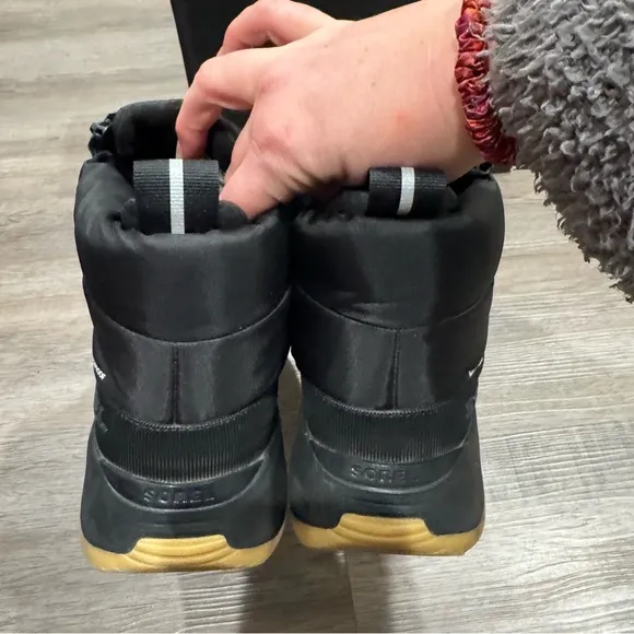 Sorel Kinetic Impact Puffy Zip Puffer Black Boots