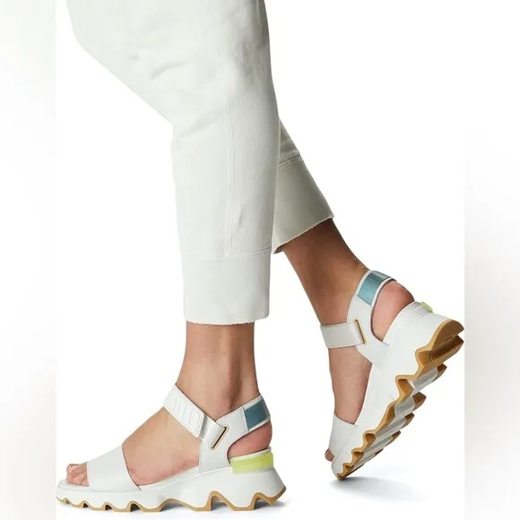 Sorel kinetic sandals leather